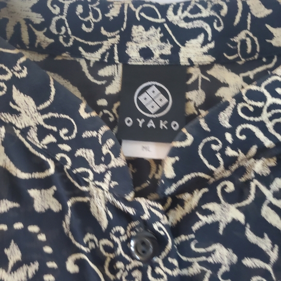 Top - Picture 3 of 12